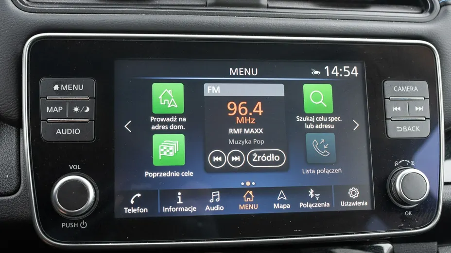 NISSAN Leaf -