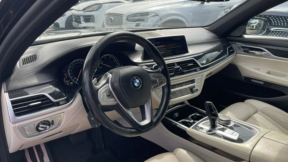BMW Seria 7 -