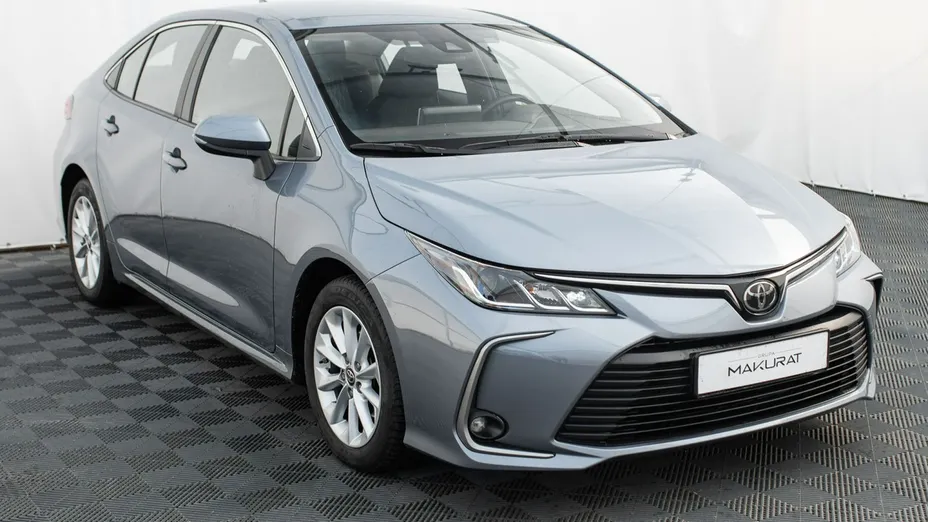 TOYOTA Corolla -