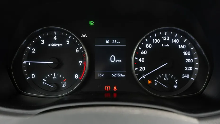 HYUNDAI i30 -