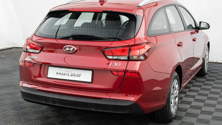 HYUNDAI i30 -