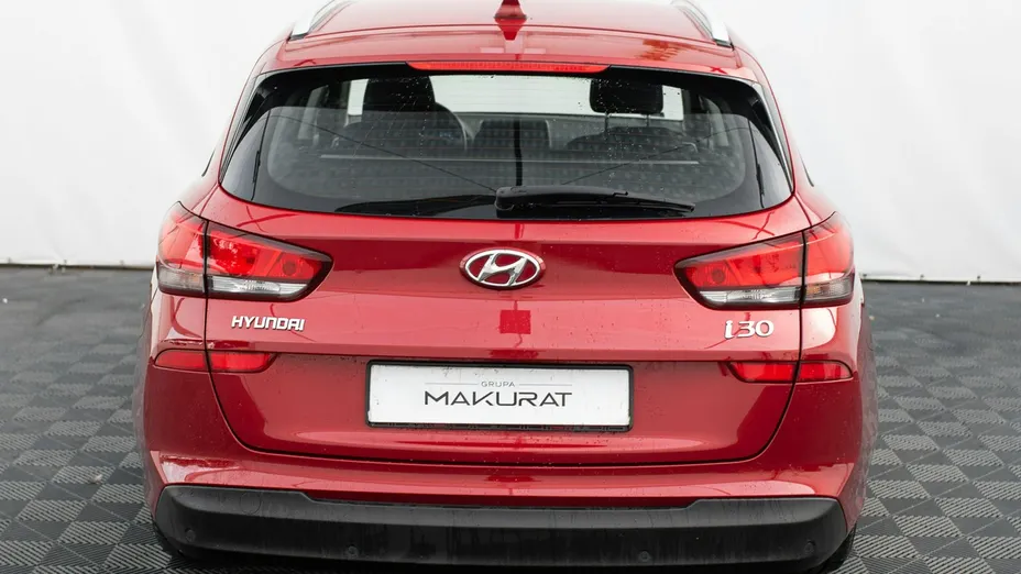 HYUNDAI i30 -