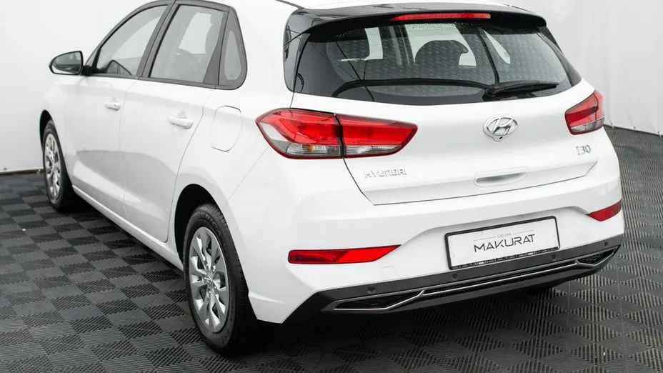 HYUNDAI i30 -