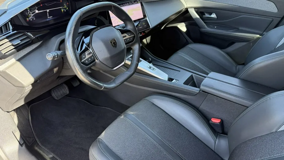 PEUGEOT 308 -