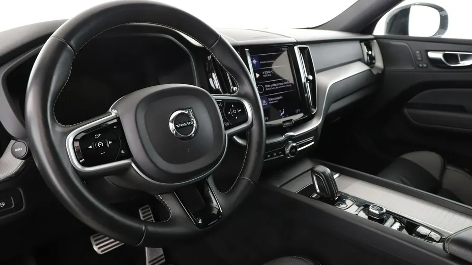 VOLVO XC60 -