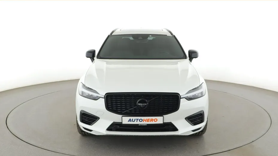 VOLVO XC60 -