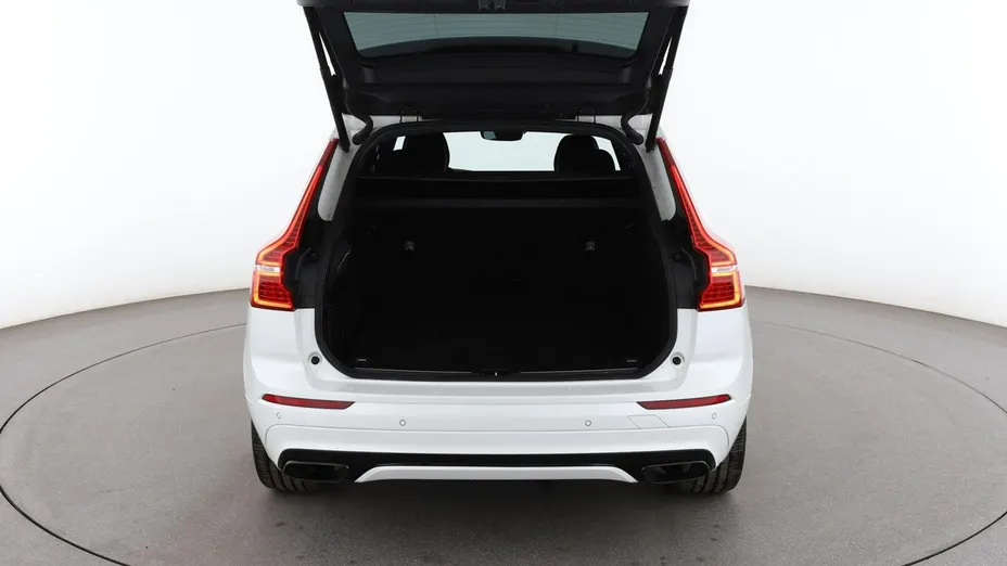 VOLVO XC60 -
