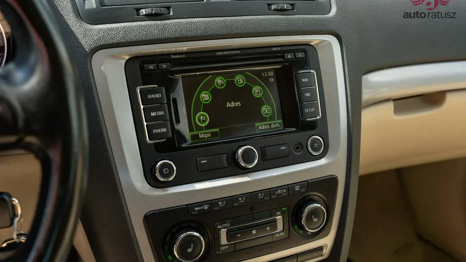 SKODA Octavia -