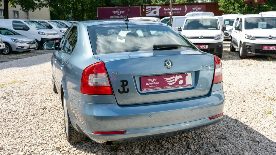 SKODA Octavia -