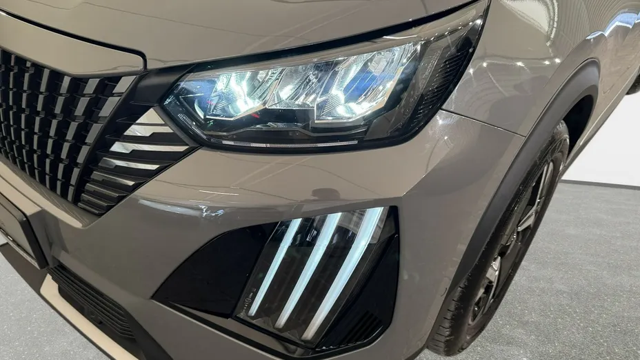 PEUGEOT 2008 -