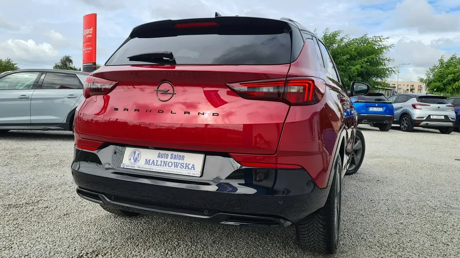 OPEL Grandland X -