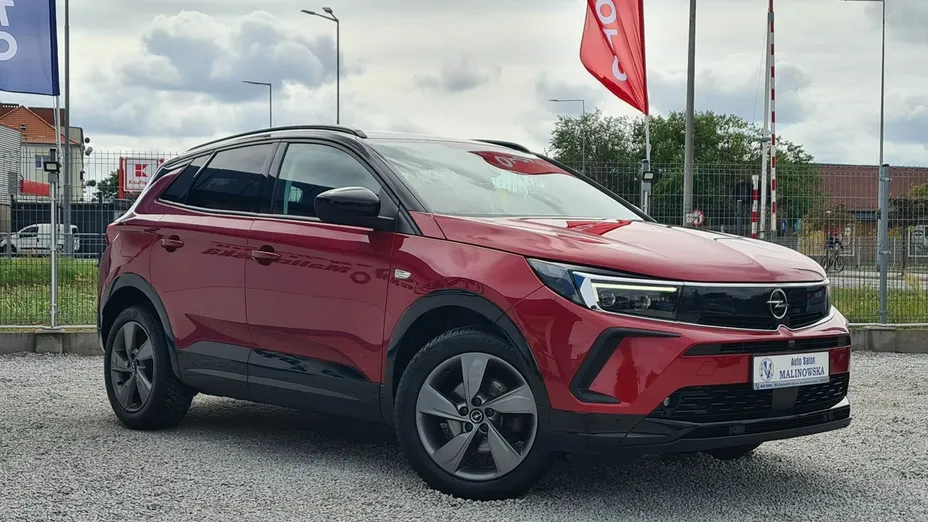 OPEL Grandland X -