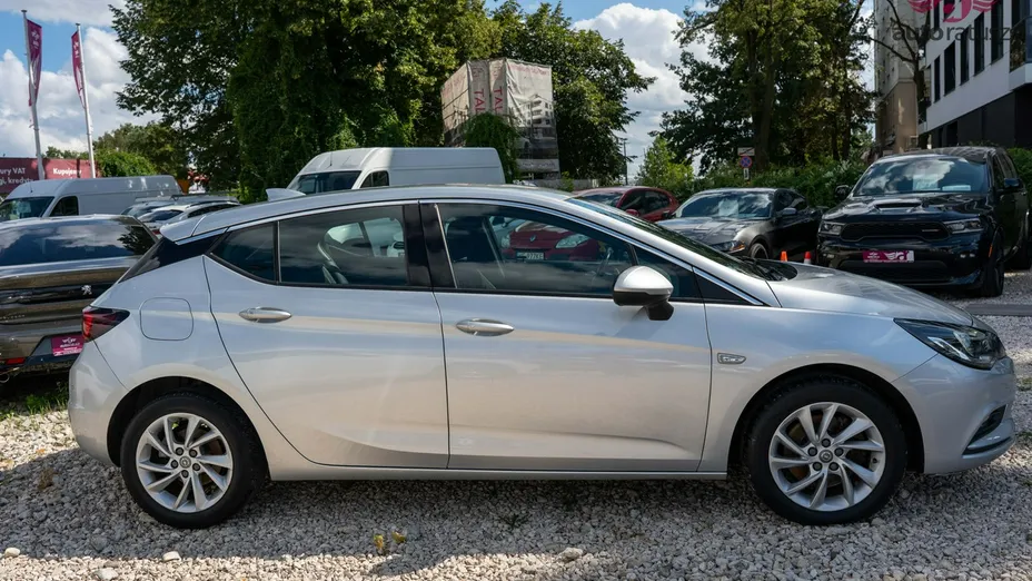 OPEL Astra -