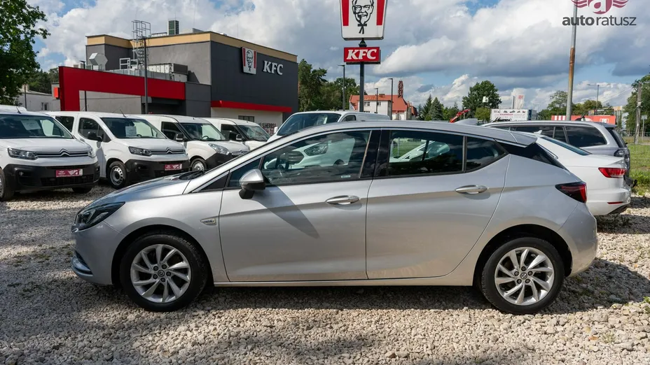 OPEL Astra -