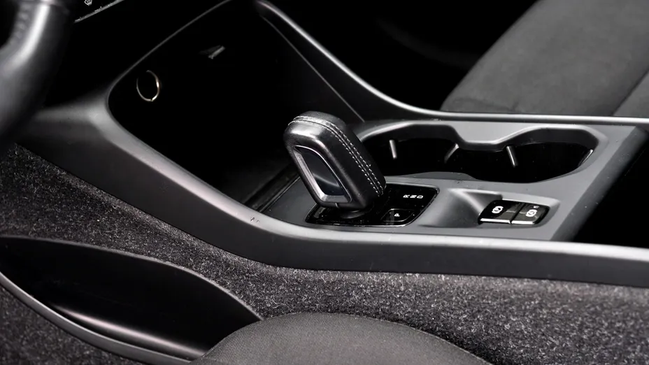 VOLVO XC40 -