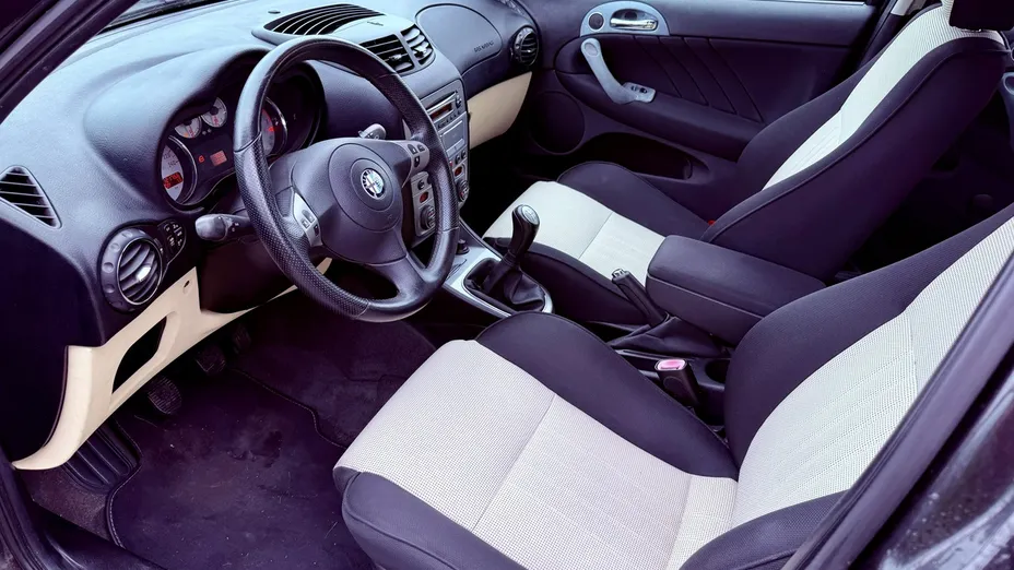 ALFA ROMEO 147 -