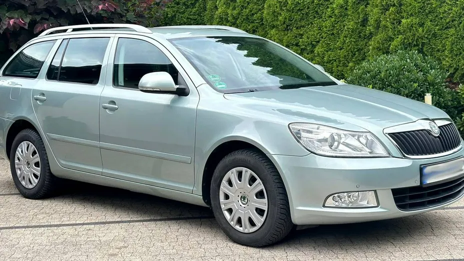 SKODA Octavia -