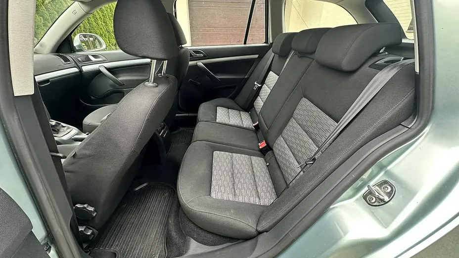 SKODA Octavia -