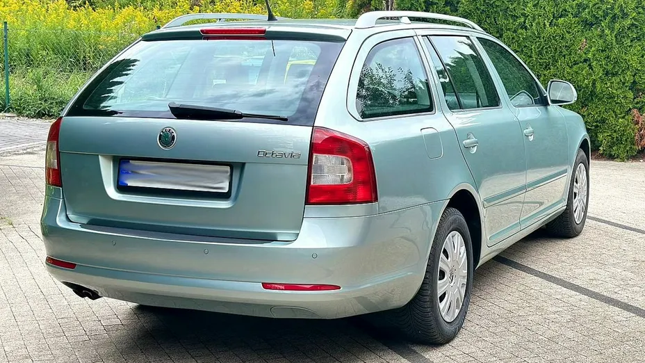 SKODA Octavia -