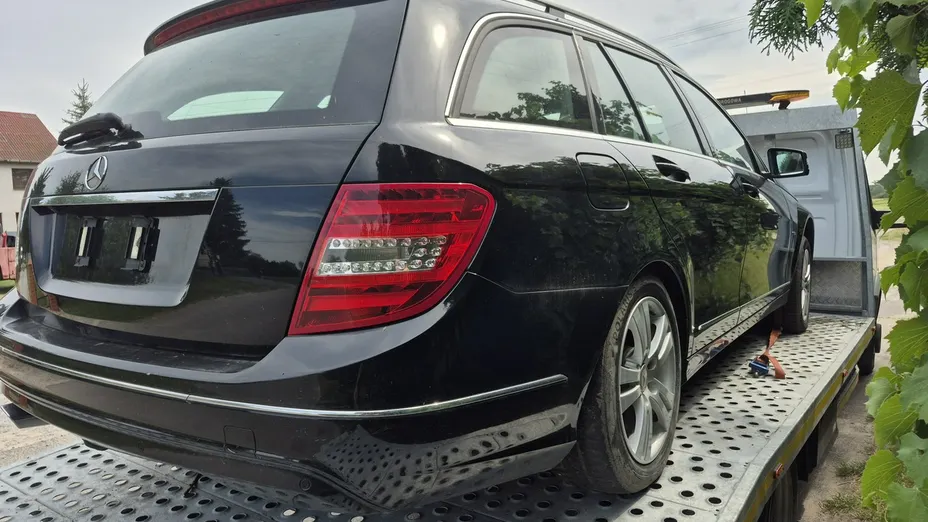 MERCEDES-BENZ C Klasa -