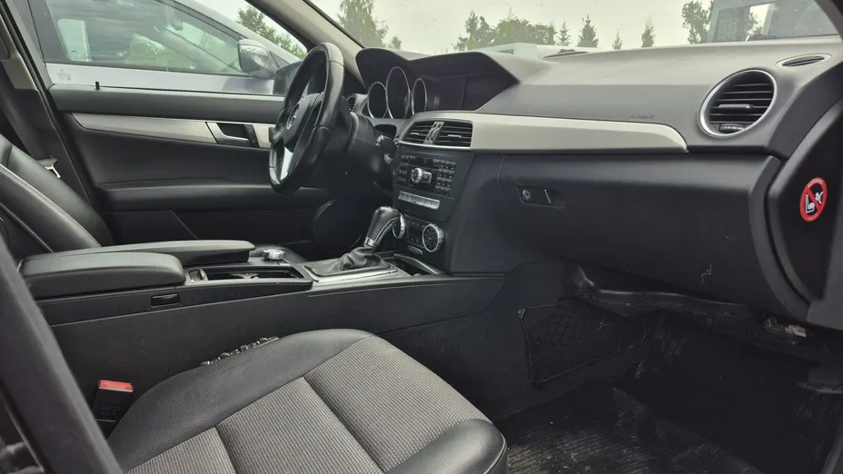 MERCEDES-BENZ C Klasa -