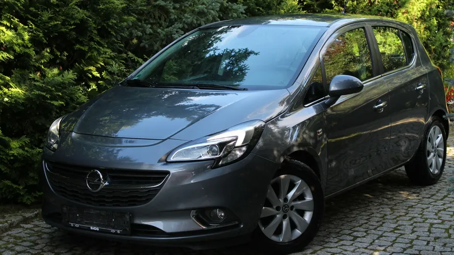 OPEL Corsa -