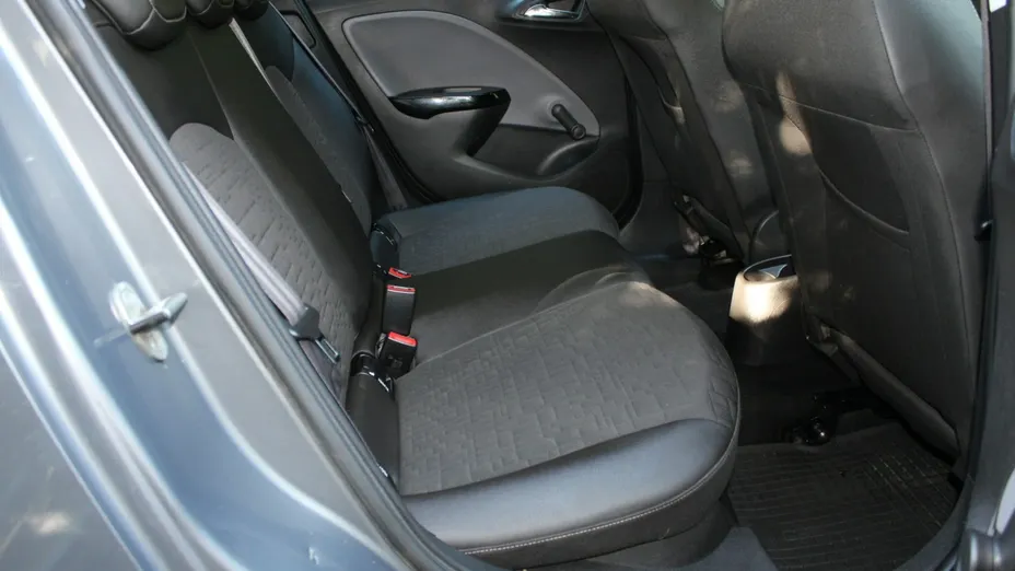 OPEL Corsa -