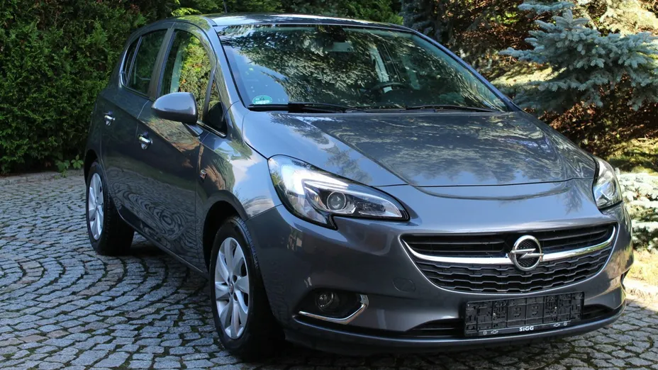 OPEL Corsa -