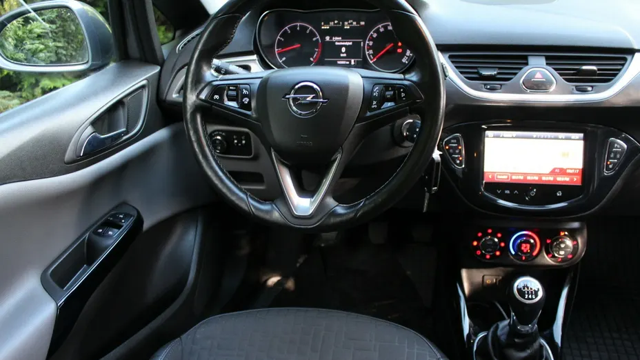 OPEL Corsa -