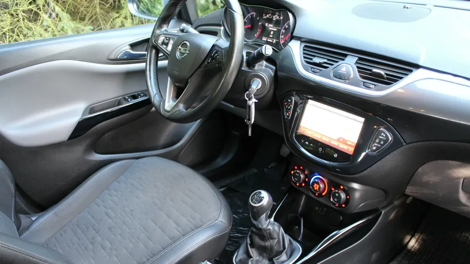 OPEL Corsa -
