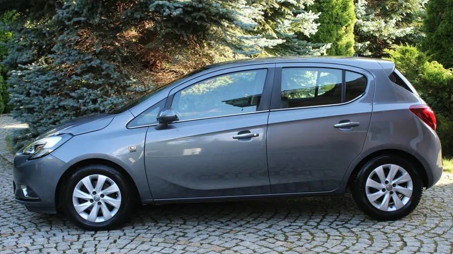 OPEL Corsa -