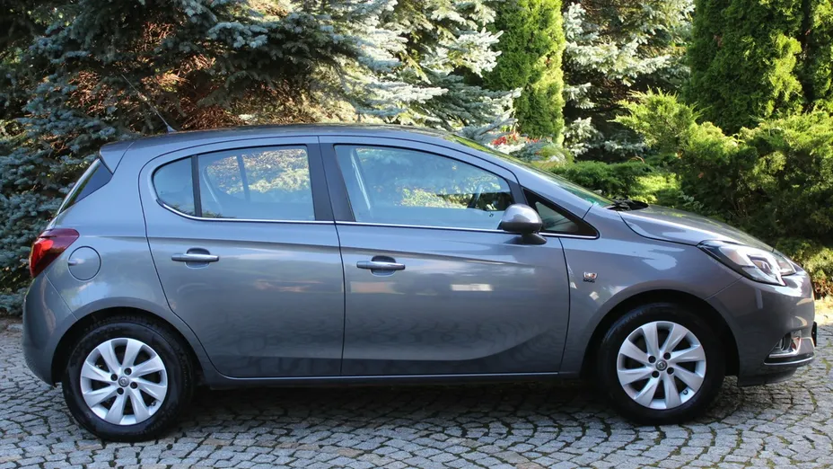 OPEL Corsa -