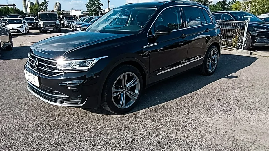 VOLKSWAGEN Tiguan -