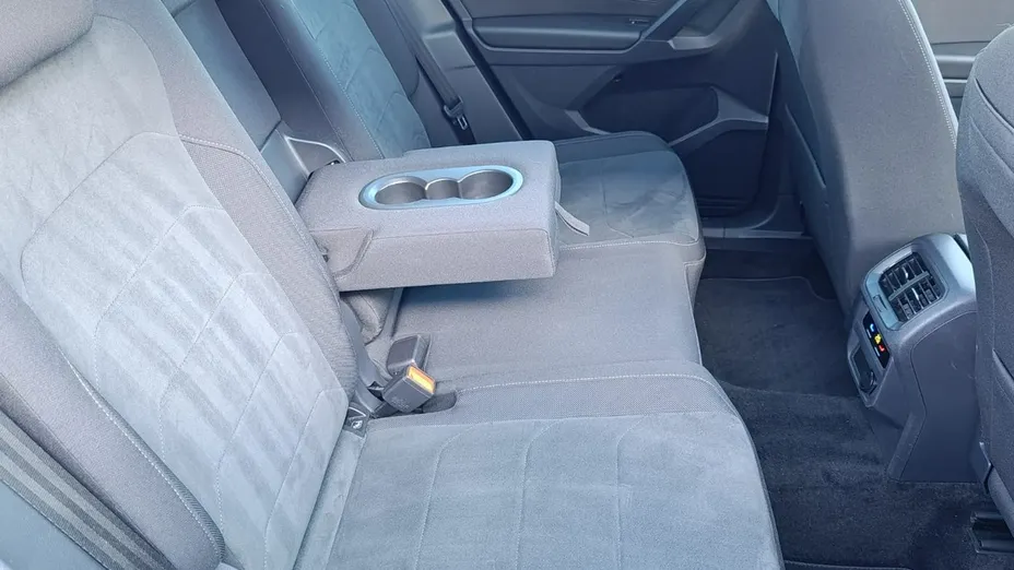 VOLKSWAGEN Tiguan -