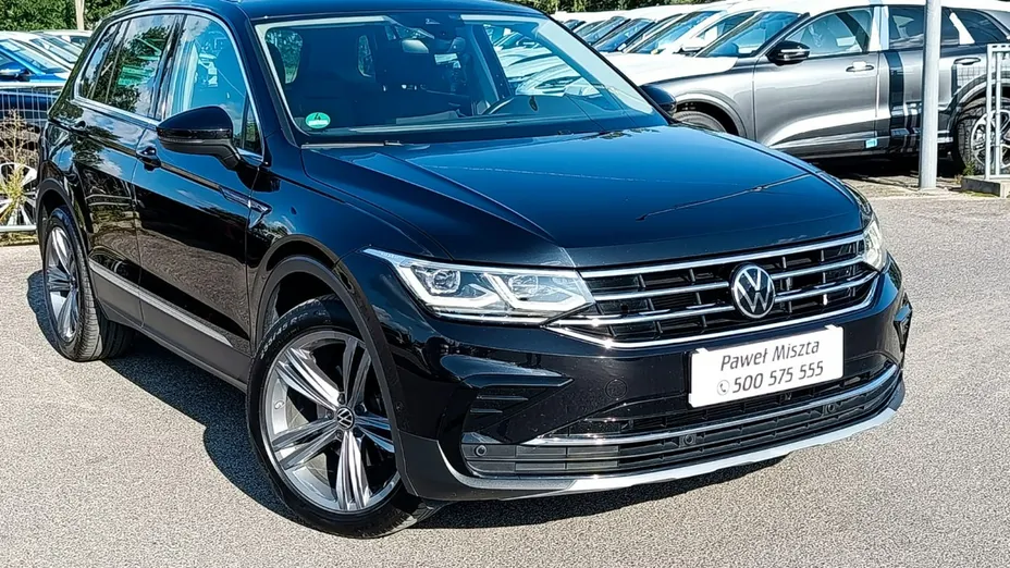 VOLKSWAGEN Tiguan -
