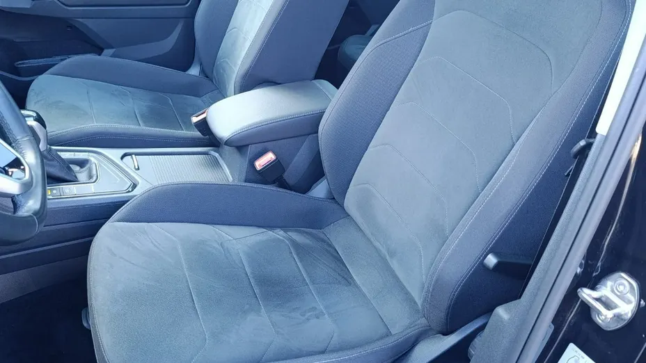 VOLKSWAGEN Tiguan -