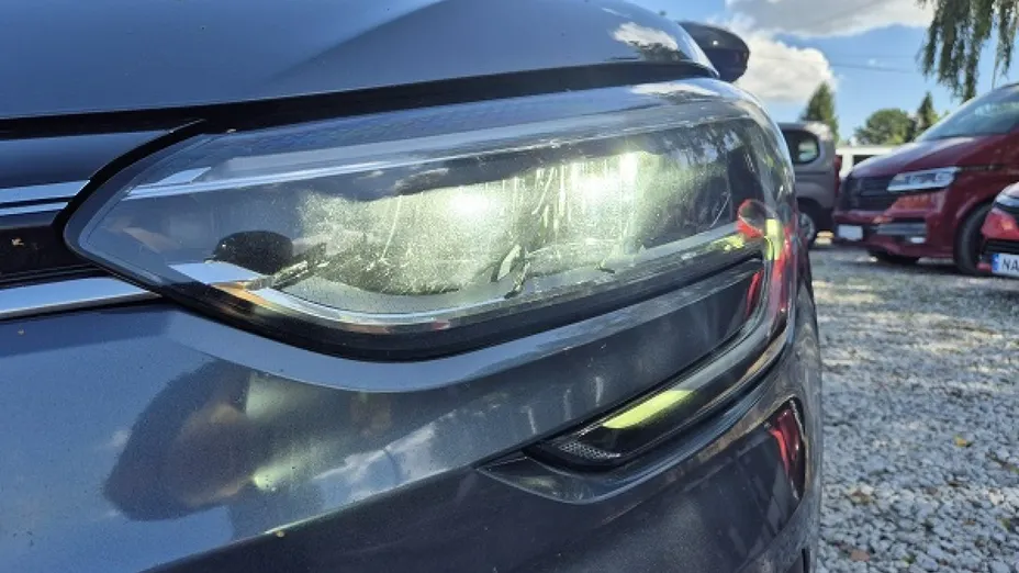 RENAULT Megane -