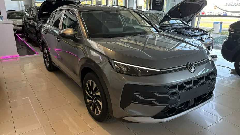 VOLKSWAGEN T-ROC -