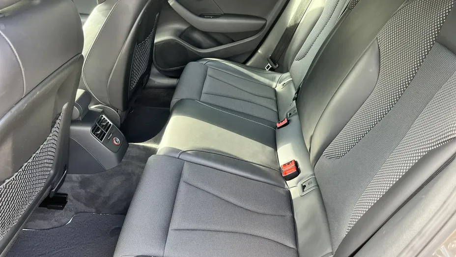 AUDI A3 Sportback -