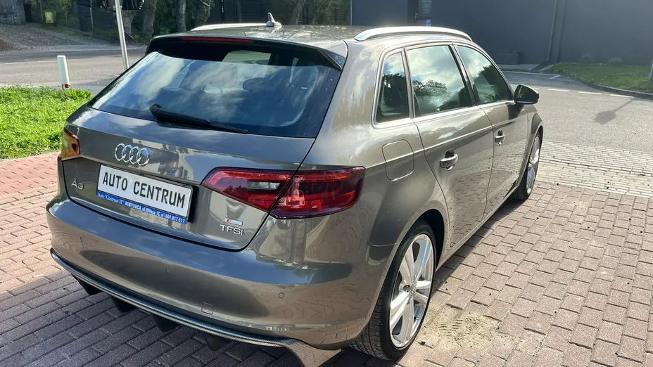 AUDI A3 Sportback -