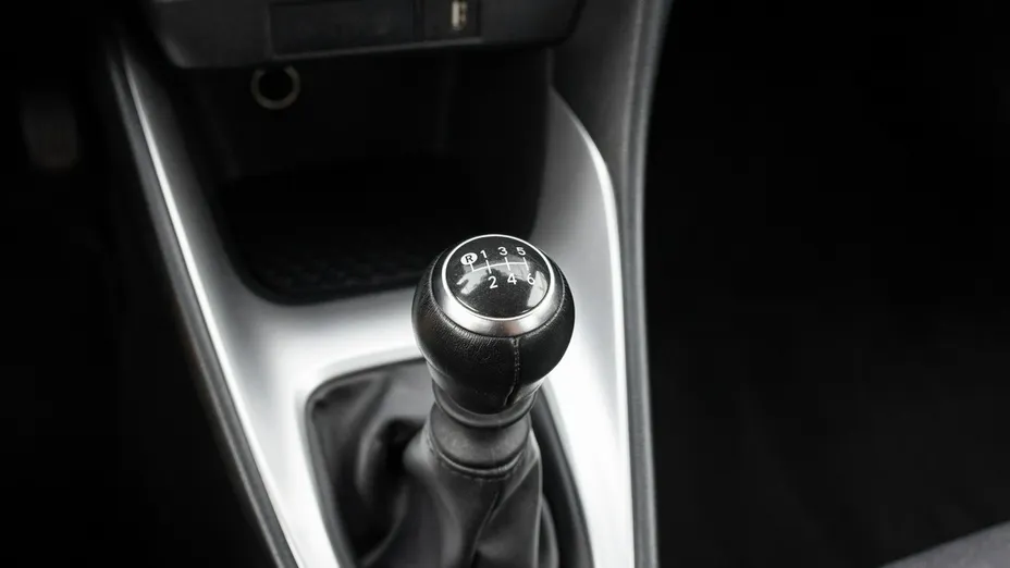 TOYOTA Yaris -