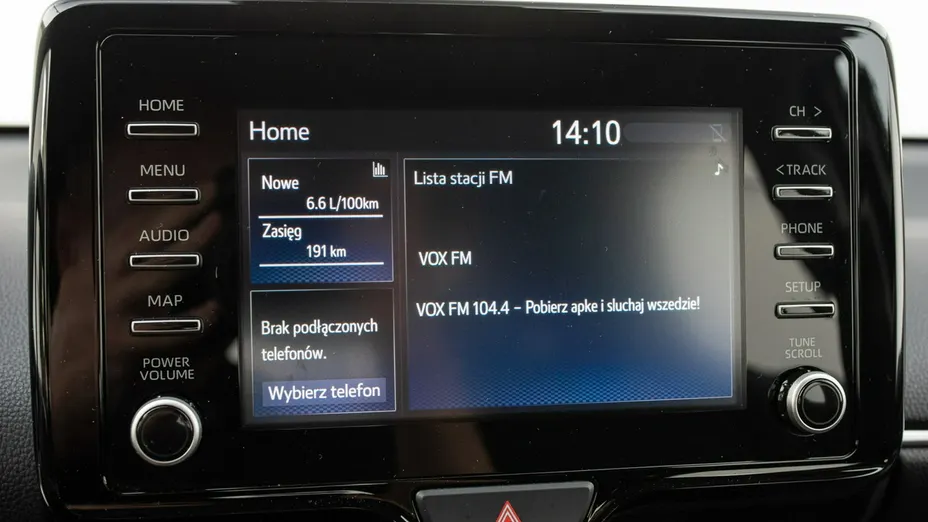 TOYOTA Yaris -