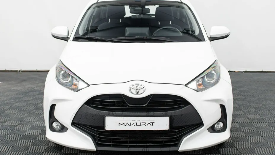 TOYOTA Yaris -