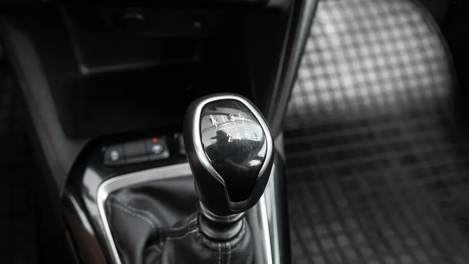OPEL Corsa -