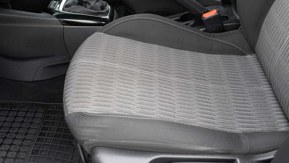 OPEL Corsa -