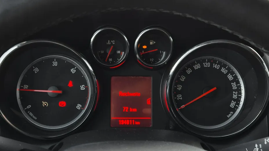 OPEL Astra -