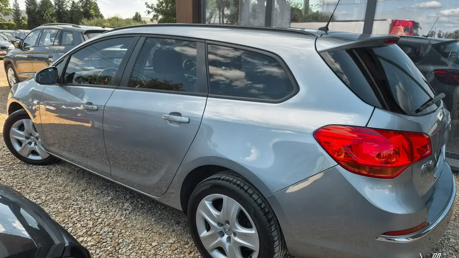 OPEL Astra -