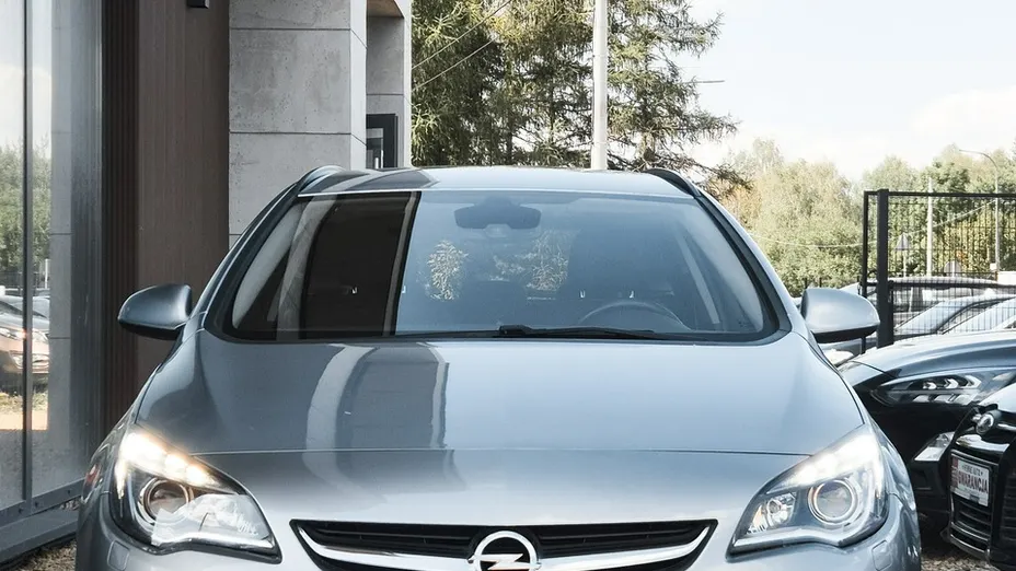 OPEL Astra -