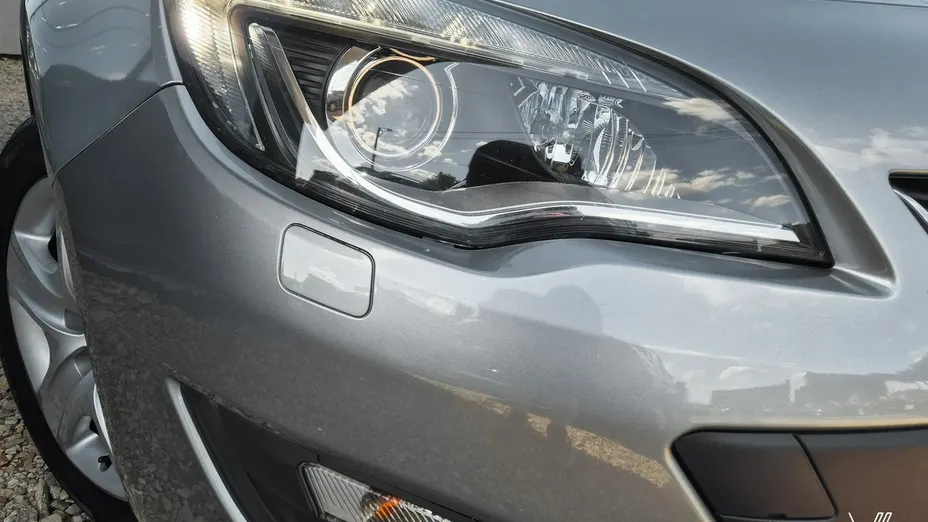 OPEL Astra -