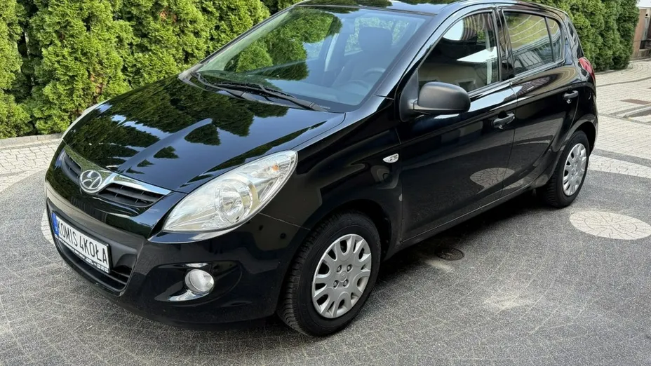 HYUNDAI i20 -